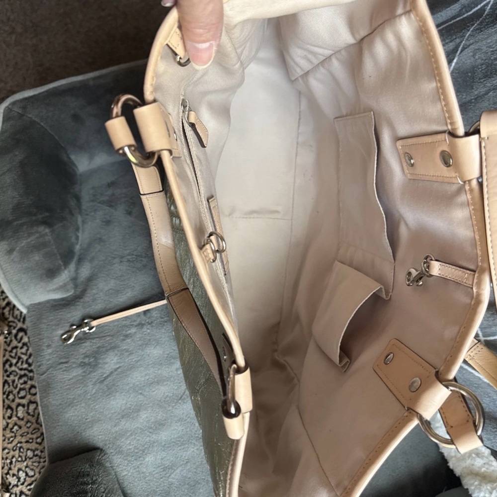 Coach Metro Metallic Champagne Gold Tote & Two Matching Wristlets - Picture 5 of 13